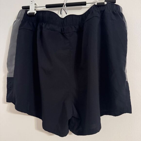 Mizuno Women's XL Black Running Alpha Short Athleisure Workout Gym - Picture 5 of 9